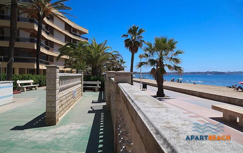 Apartbeach Marina Playa Climatizado Y Vistas Playa Daire Cambrils Dış mekan fotoğraf